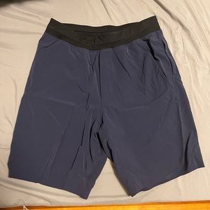 Men’s lululemon athletic shorts. Size medium